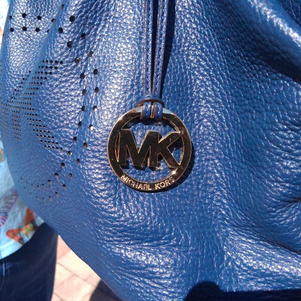 Michael Kors Perforated Blue Leather Tote Bag with Signature "MK" Logo Hardware - Picture 6 of 16